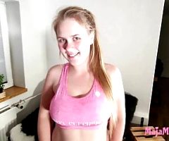Big ass teen Maja stops workout for sex