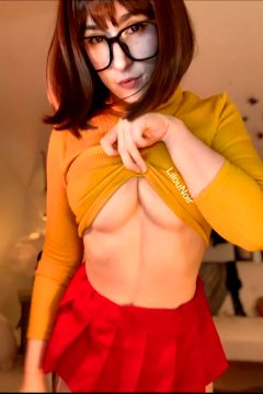 Velma Cosplay By LilouNoir